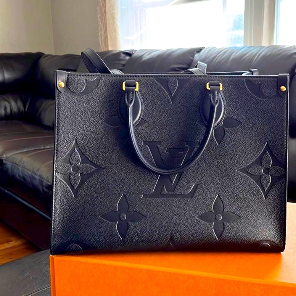 LV On the Go Hand Bag